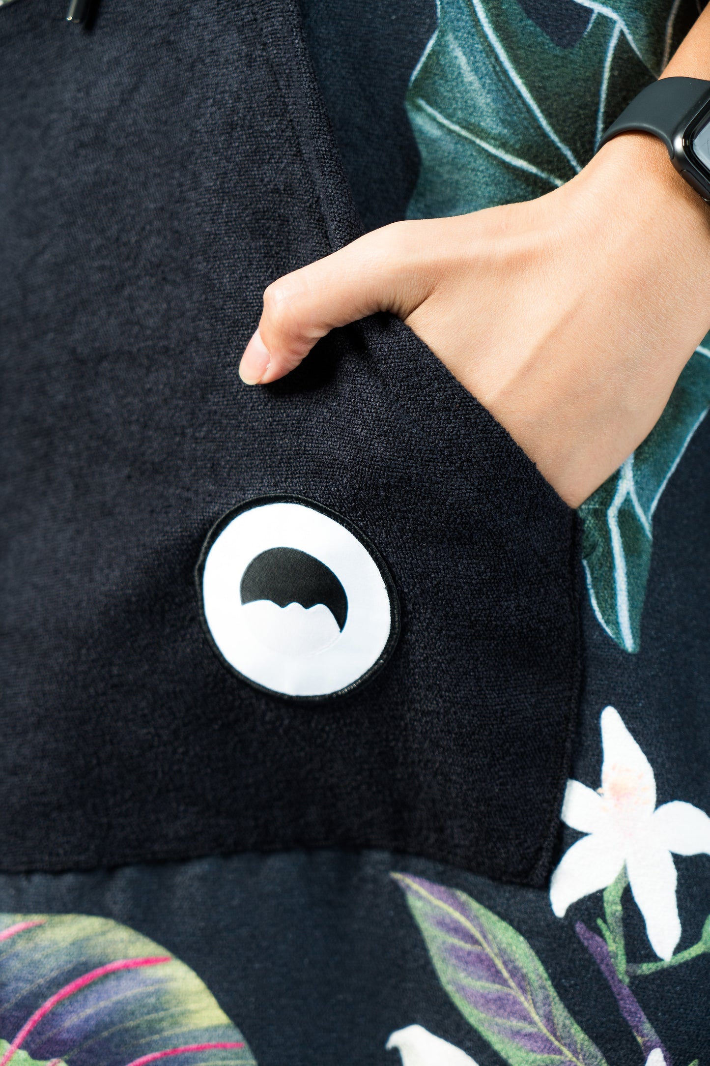 Changing Poncho - Botanical