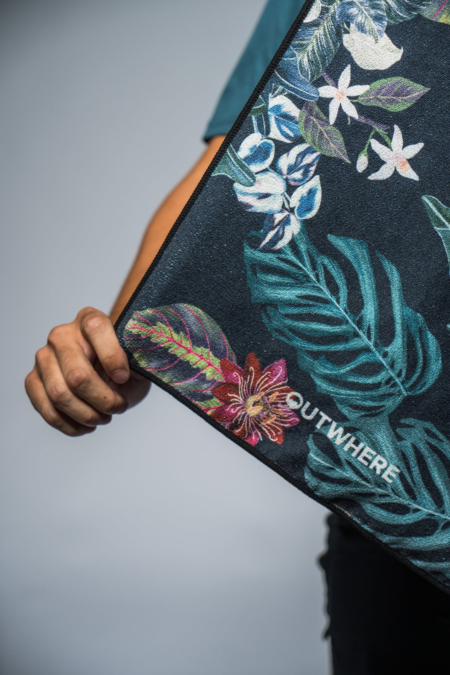 Everywhere Towel - Botanical