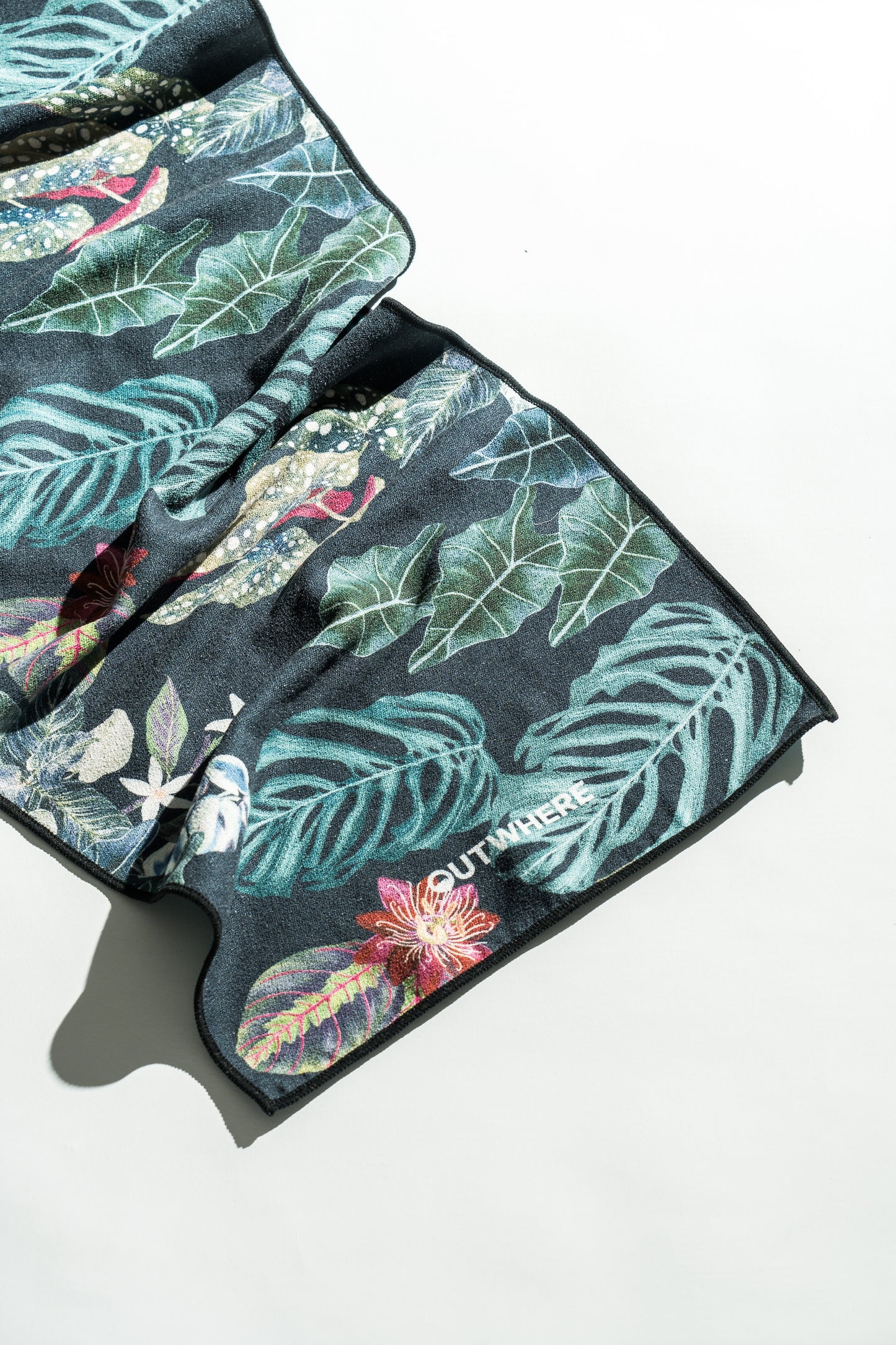 Everywhere Towel - Botanical